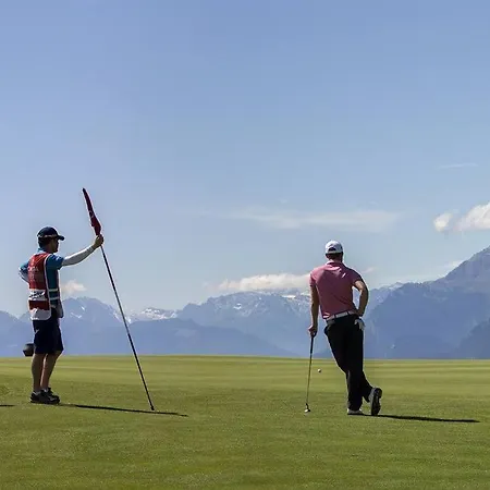 Apartamento Sunny 2 Bedroom W Large Terrace, Stunning Views & Pool Crans-Montana