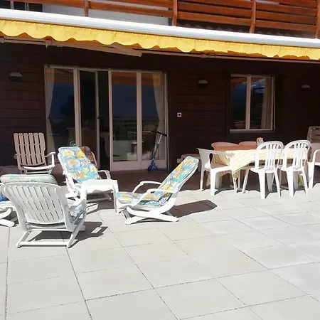 Sunny 2 Bedroom W Large Terrace, Stunning Views & Pool Apartment Crans-Montana